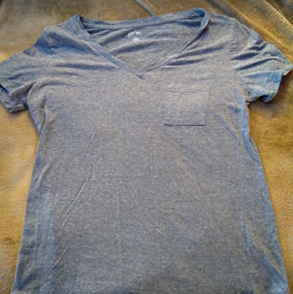 Size Large, Grey, T-Shirt, With one front pocket